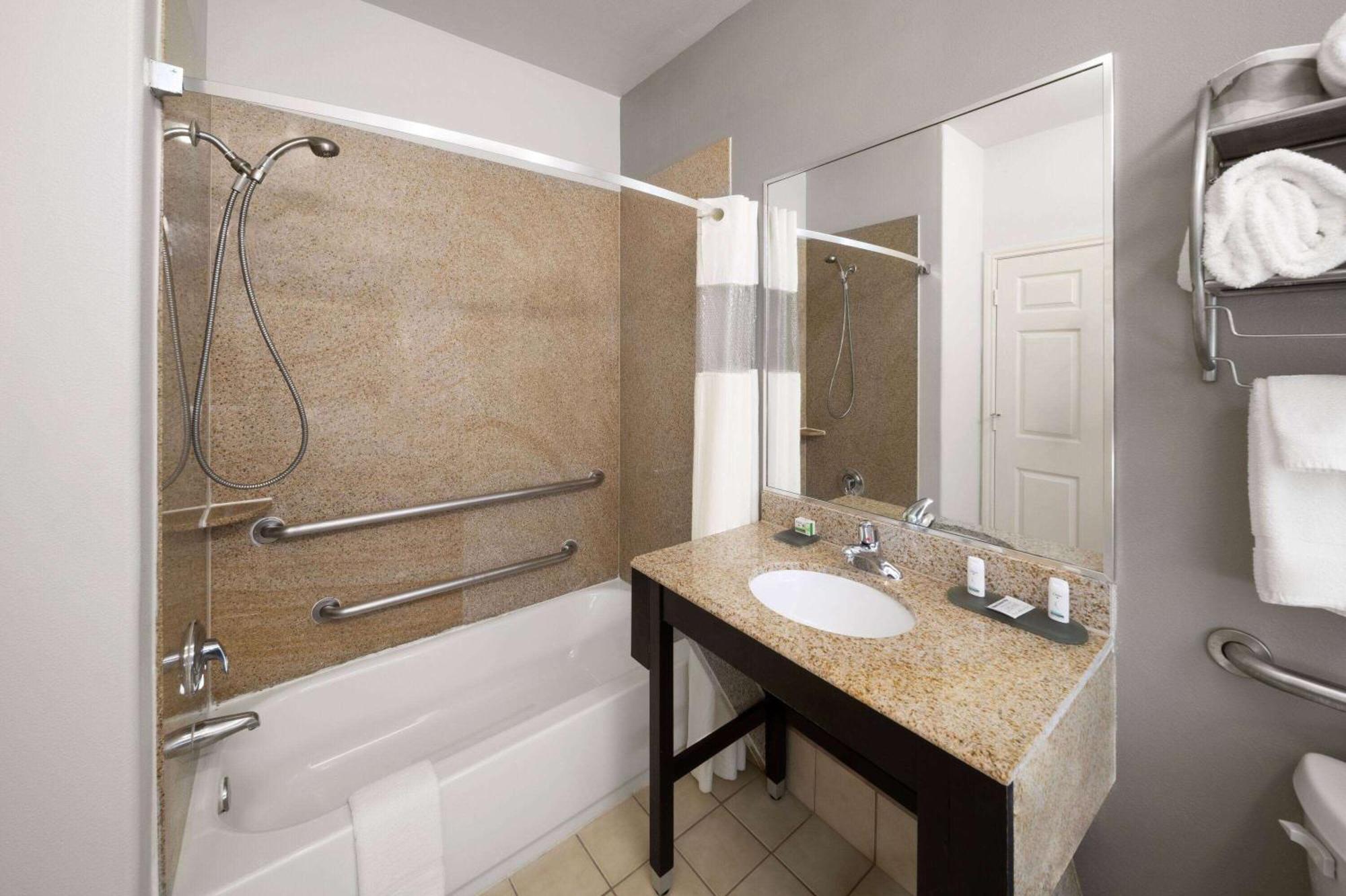 La Quinta By Wyndham Deer Park Exterior foto